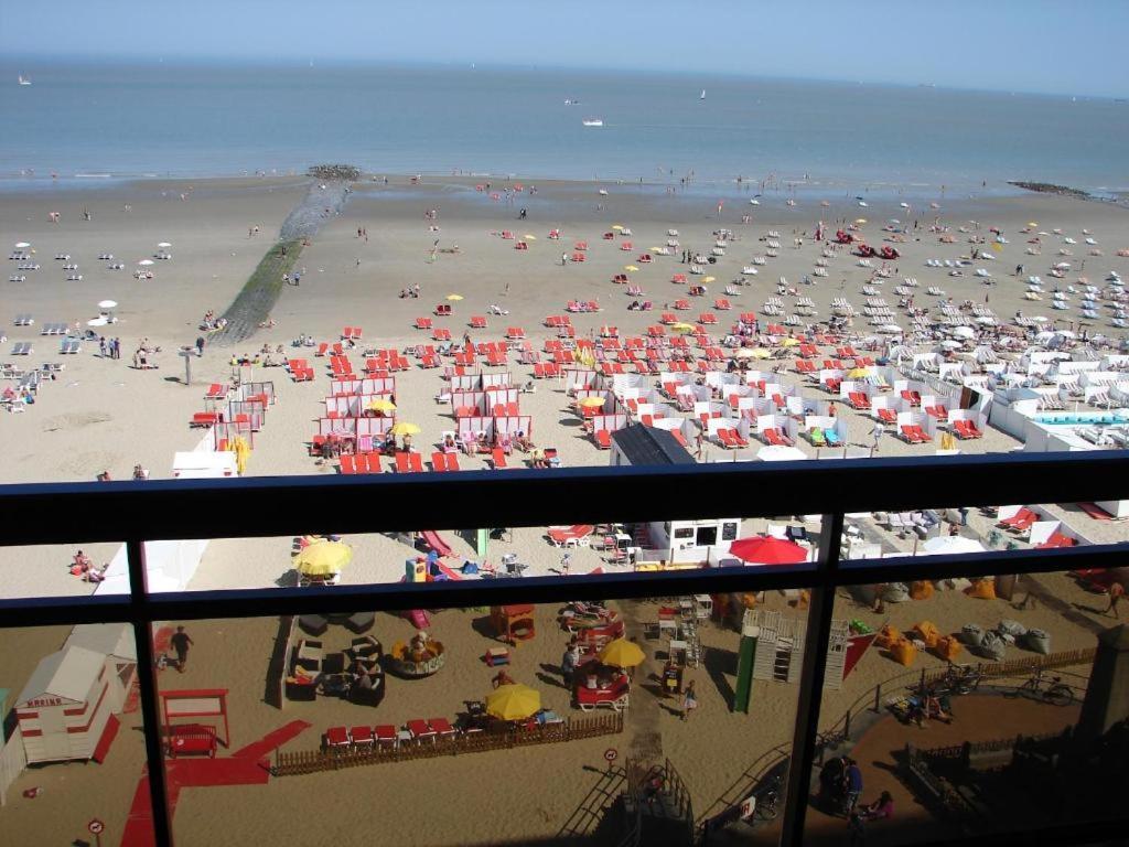 Luxurious Apartment With Sea View Blankenberge Exterior photo